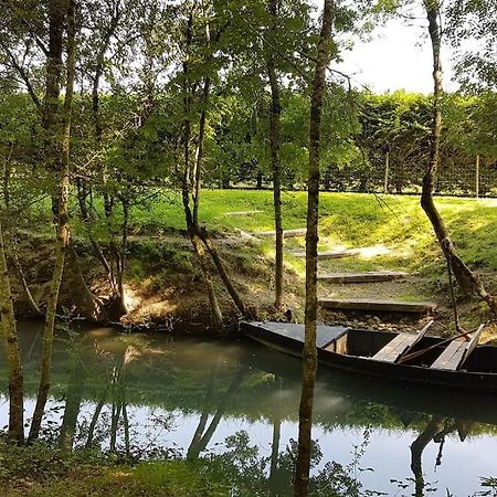 La Maisonnette Du Marais Fontaines  Buitenkant foto